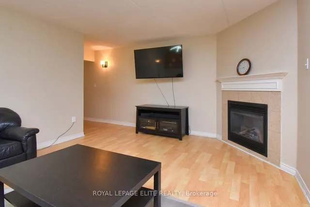 Additional image 5 of 2065 APPLEBY Line Unit 301