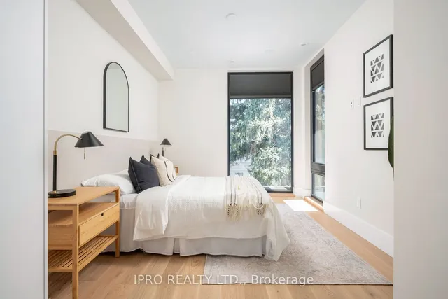 Additional image 22 of 951B Greenwood Ave