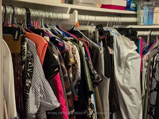 Additional image 10 of 4064 lawrence Ave Unit 208