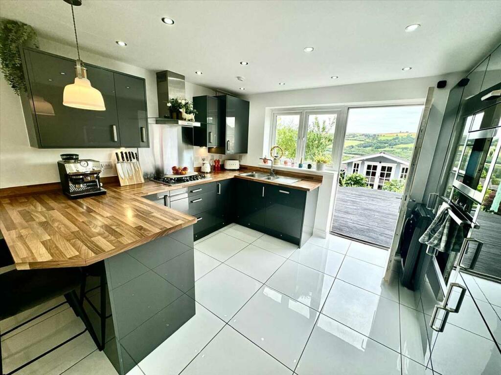 Additional image 10 of Highfields, Porth