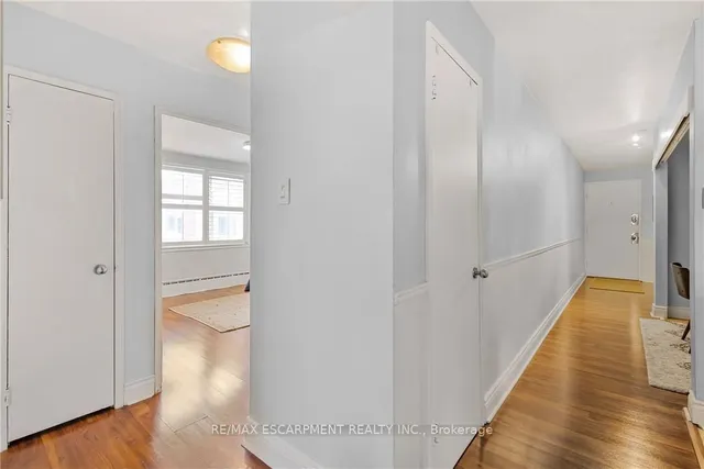 Additional image 17 of 2052 Courtland Dr Unit 401