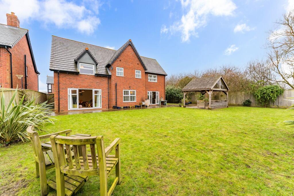 Additional image 28 of Spacious, Private, and Unrivalled Views Across Fields