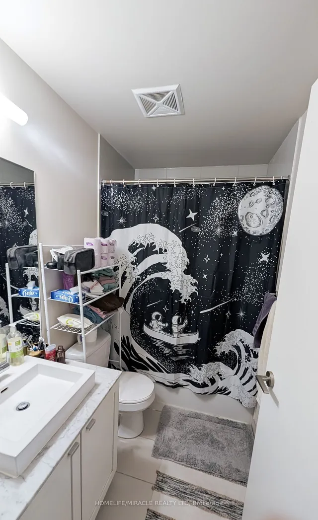 Additional image 8 of 105 The Queensway Unit 3012