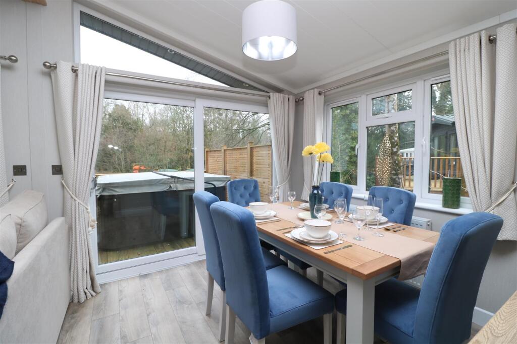 Additional image 4 of Lake View, Brokerswood