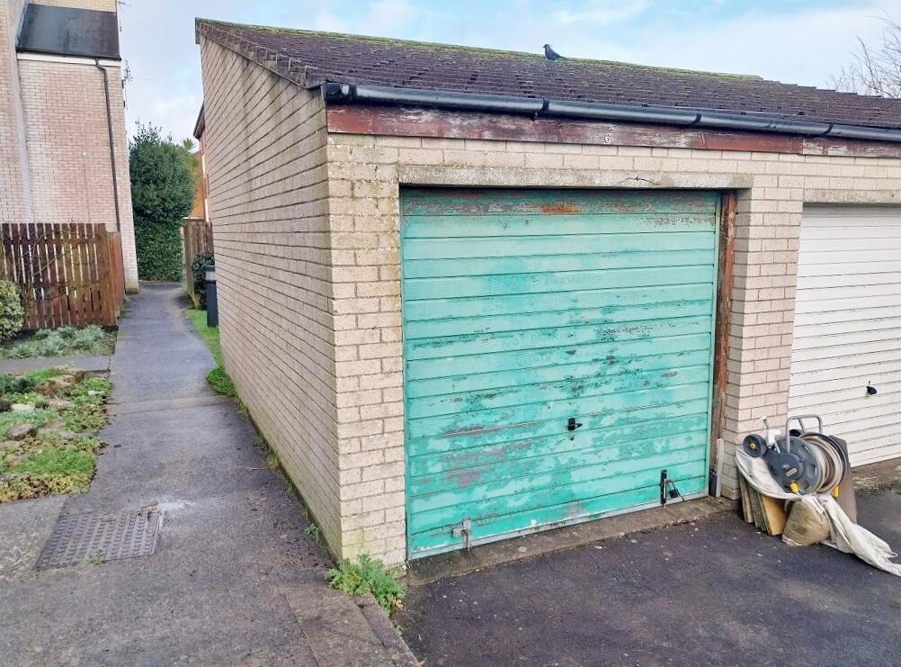 Additional image 11 of Lake View Close, Porthcawl, South Glamorgan, Bridgend (County of), CF36