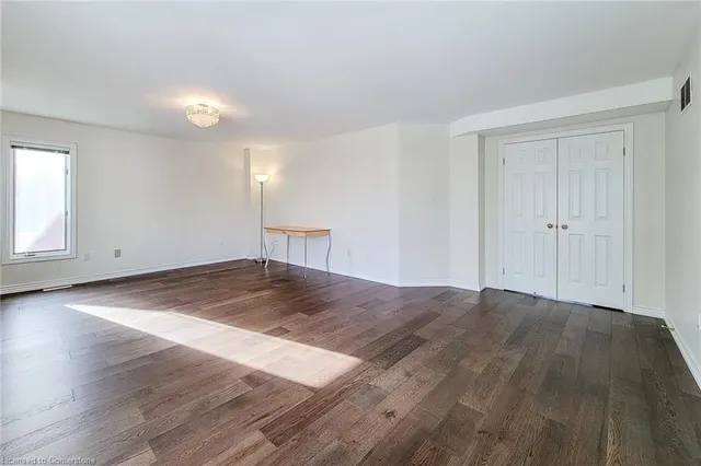 Additional image 31 of 85 Meadowlands Blvd