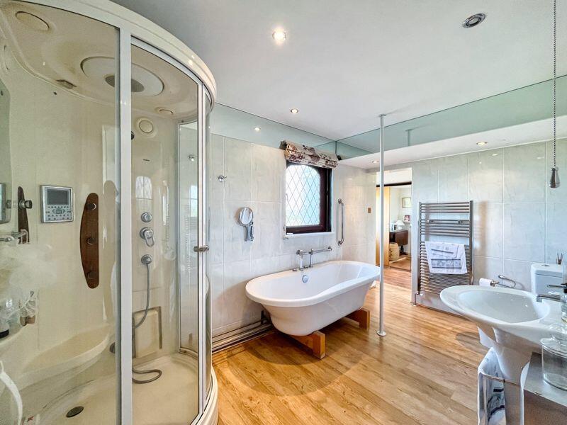 Additional image 33 of 6 Long Acre Court, Porthcawl, Bridgend, CF36 3TJ