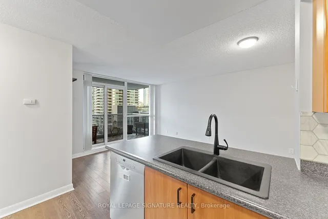 Additional image 10 of 4978 Yonge St Unit 815