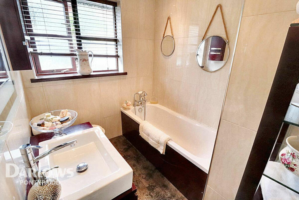 Additional image 28 of Ynys Hir, Pontypridd