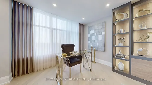 Additional image 7 of 900 Yonge St Unit 1403