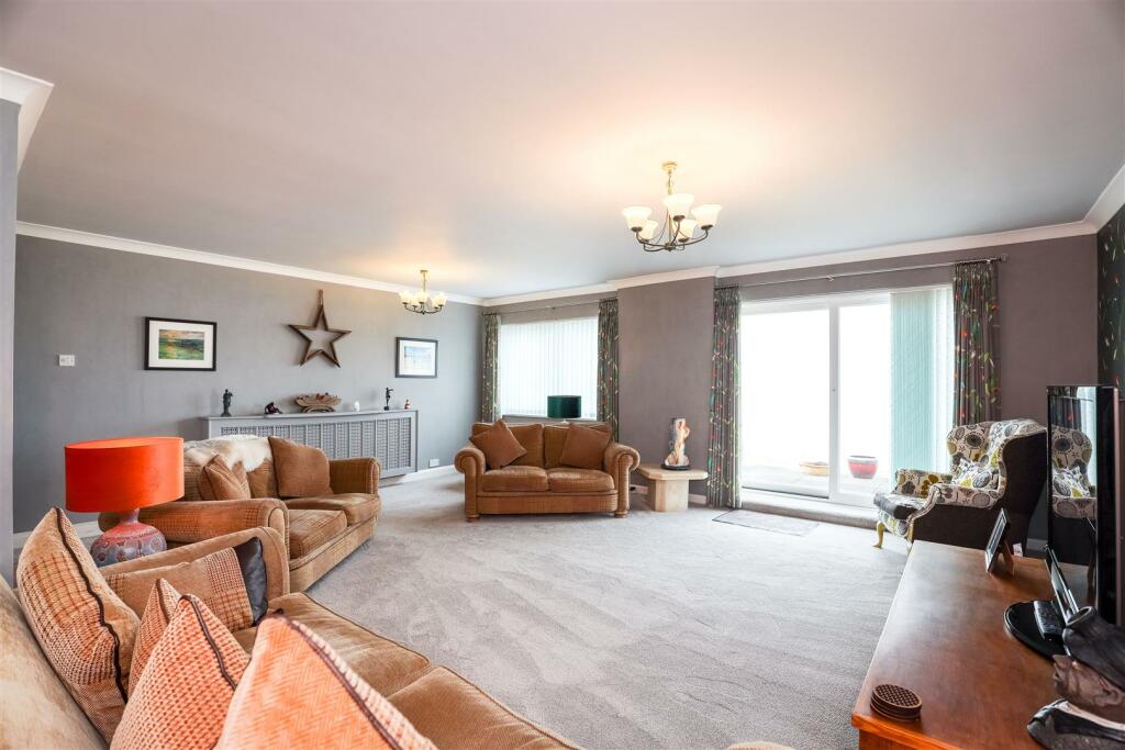 Additional image 30 of Sutton Lane, Ogmore By Sea, Vale Of Glamorgan, CF32 0PE