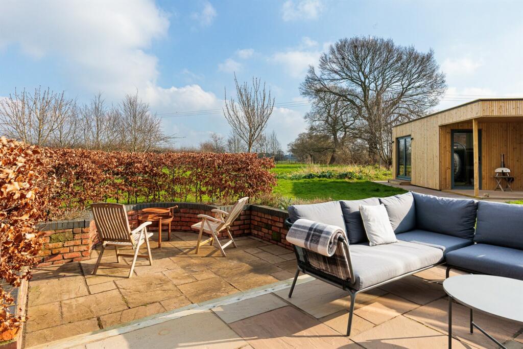 Additional image 28 of Heath Lane, Great Barrow, Chester