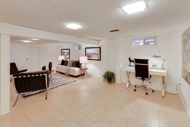 Additional image 27 of 325 Lauder Ave