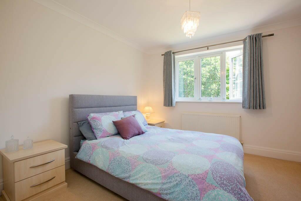 Additional image 37 of Kings Drive, CH48
