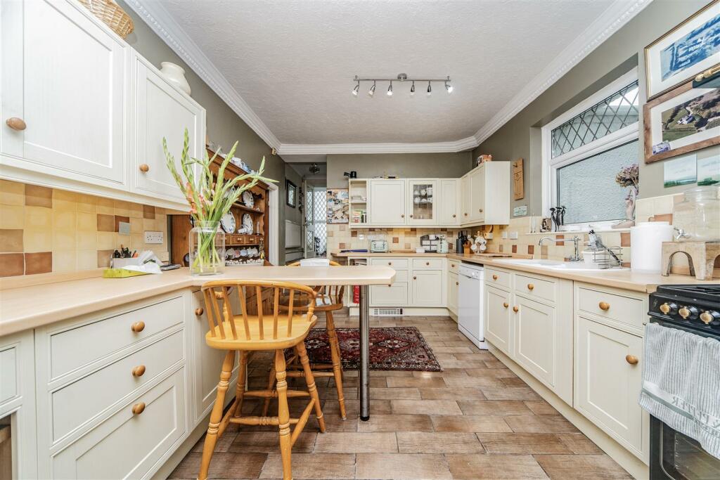 Additional image 20 of Gilbert Lane East, Barry