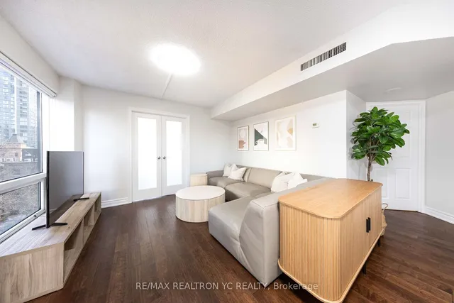 Additional image 10 of 1001 Bay St Unit 604