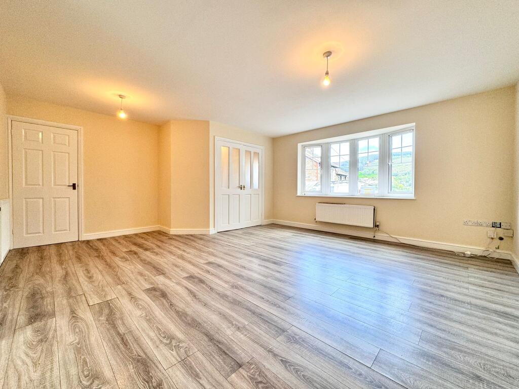 Additional image 17 of The Oak, Stream Street, Mountain Ash