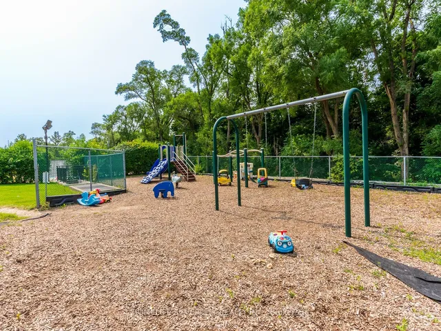 Additional image 33 of 130 Neptune Dr Unit 708