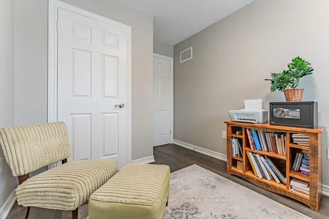 Additional image 27 of 130 Robert St Unit 6