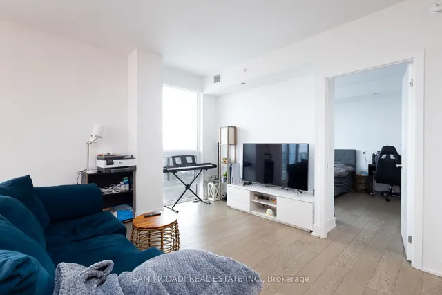Additional image 9 of 955 Bay St Unit 3903