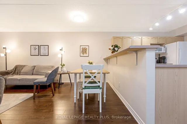 Additional image 10 of 1810 Walker's Line Unit 205