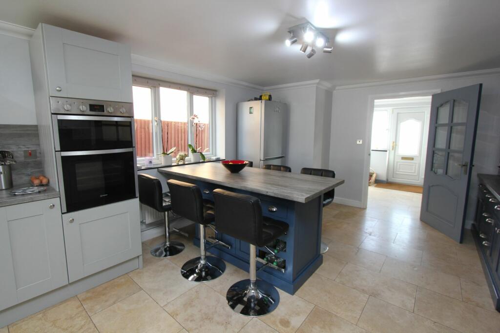 Additional image 24 of South View, Rhoose, CF62