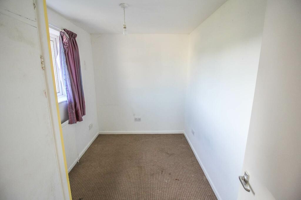 Additional image 11 of Varsity Way, Locking