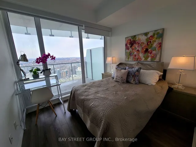 Additional image 6 of 197 Yonge St Unit 5709