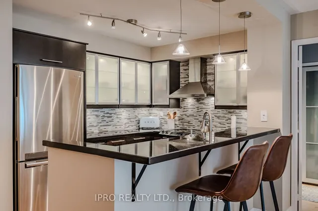 Additional image 19 of 190 Manitoba St Unit 605