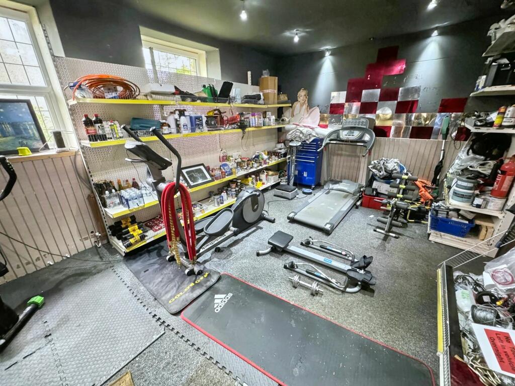 Additional image 11 of Trinity Road, Tonypandy, Rhondda Cynon Taff, CF40 1DQ