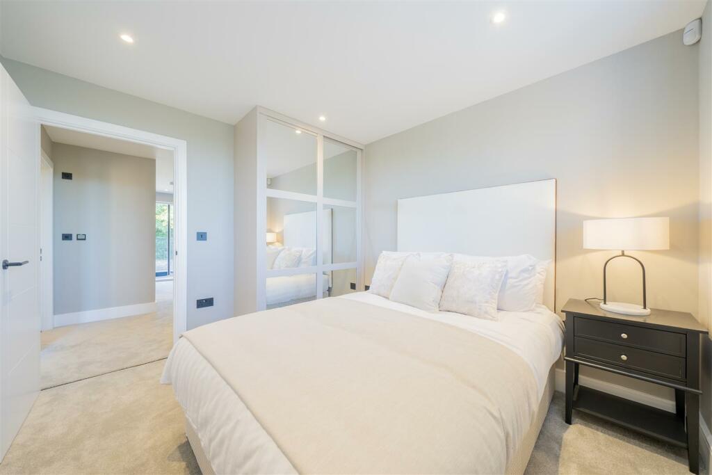 Additional image 29 of Telegraph Road, Heswall, Wirral