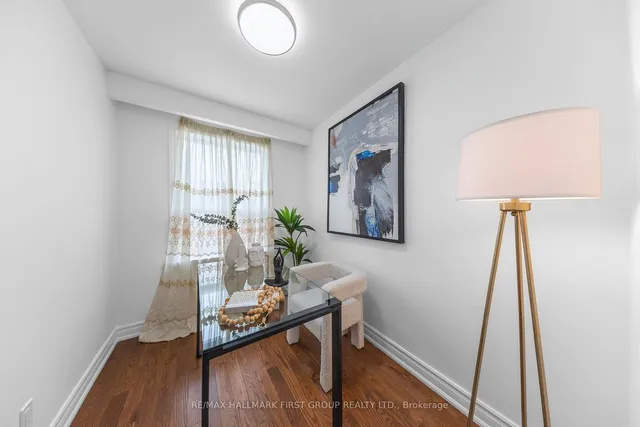 Additional image 19 of 48 Macdonell Ave