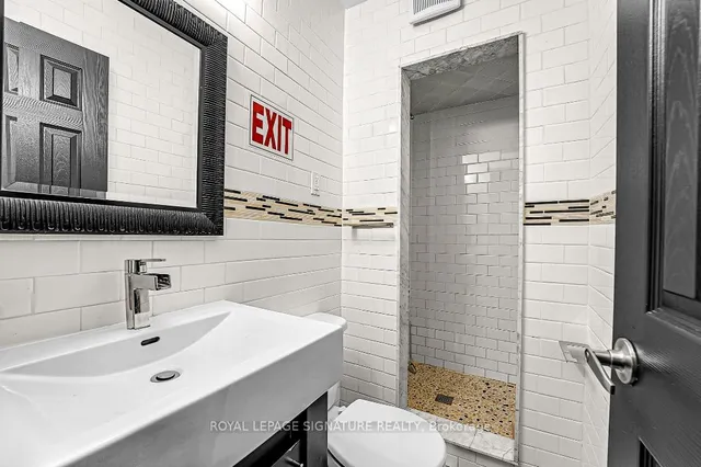 Additional image 11 of 2 Monteith St