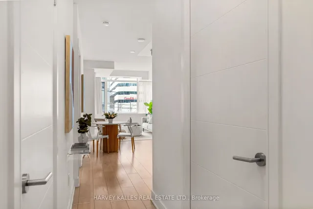 Additional image 8 of 525 Adelaide St Unit 209