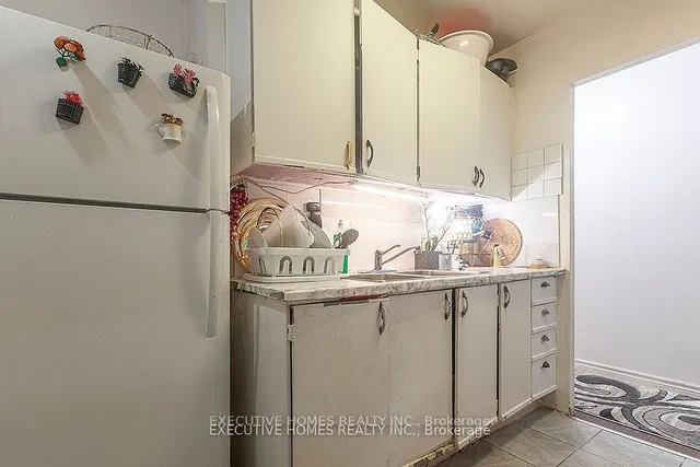 Additional image 11 of 1690 Victoria Park Unit 204