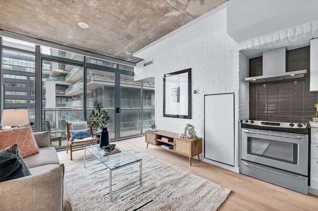 Additional image 8 of 650 King St Unit 903