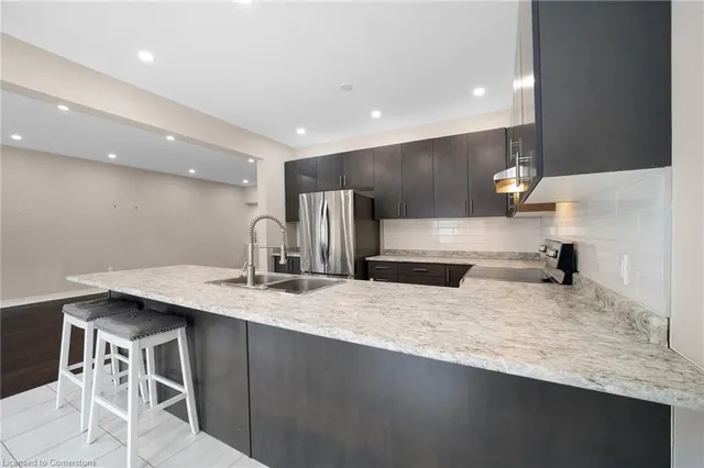 Additional image 16 of 8 Bethune Avenue