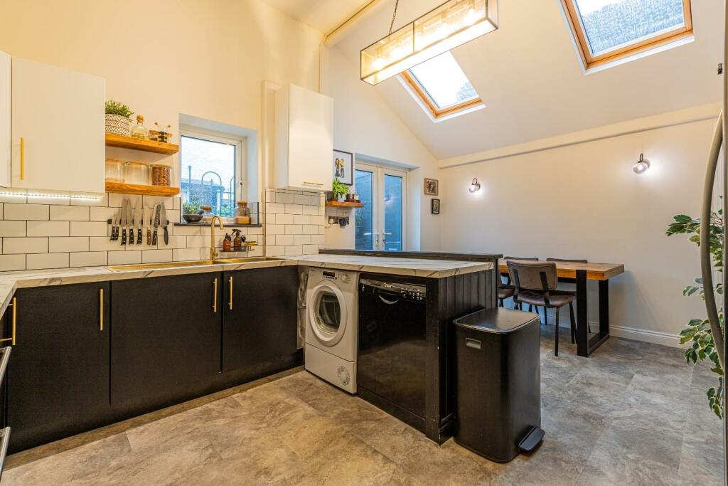 Additional image 9 of High Street, Penarth