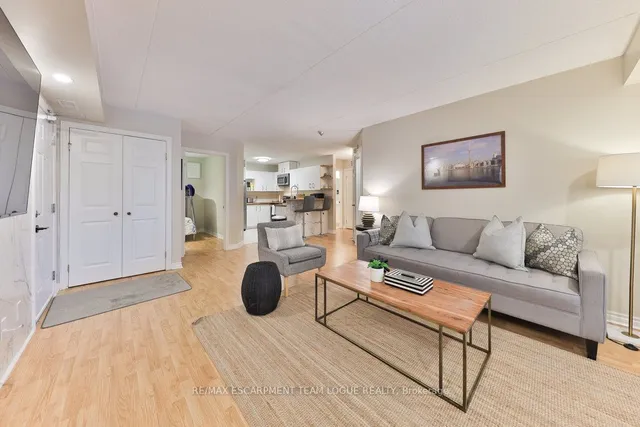 Additional image 9 of 2010 Cleaver Ave Unit 120