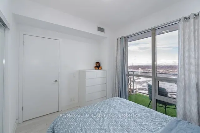 Additional image 19 of 2212 Lakeshore Blvd Unit 2210
