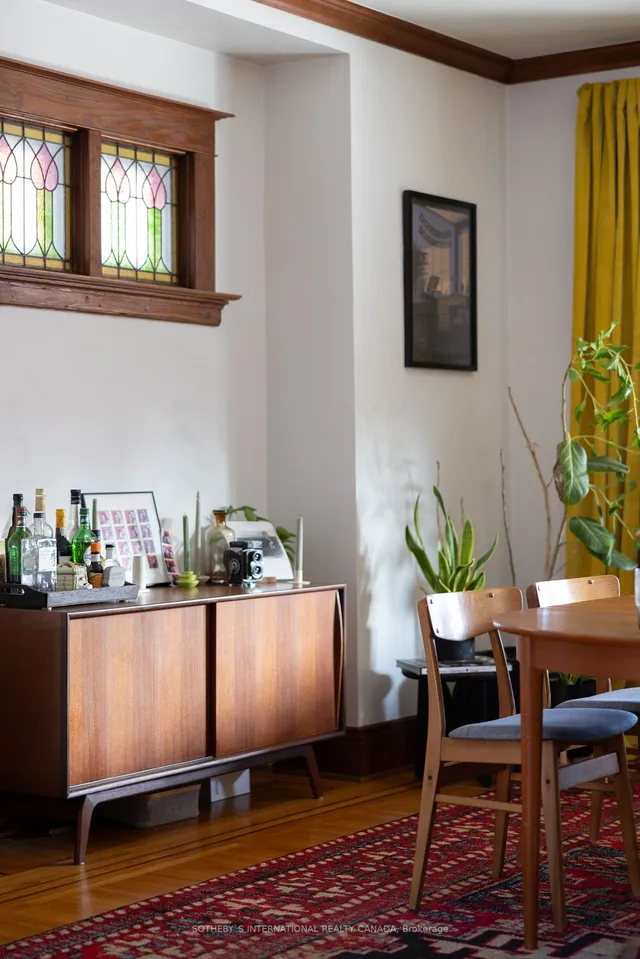 Additional image 31 of 253 Graham Ave