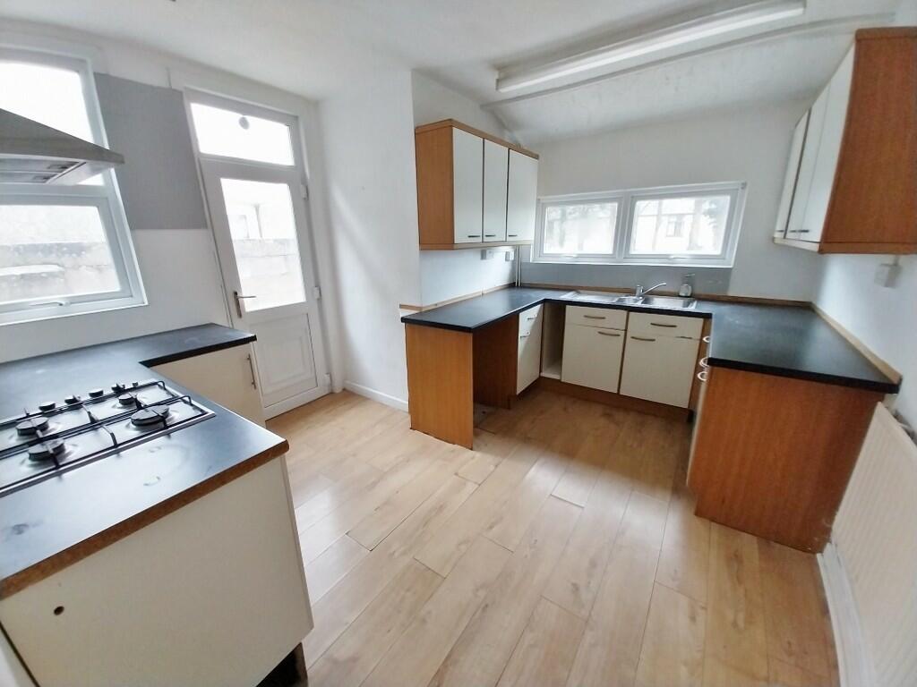 Additional image 8 of Highfield Avenue, Porthcawl, South Glamorgan, Bridgend (County of), CF36