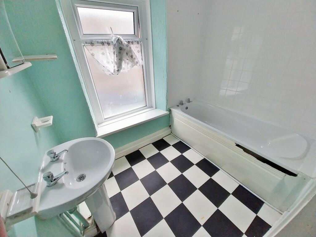 Additional image 10 of Well Street, Porthcawl, Bridgend (County of), CF36