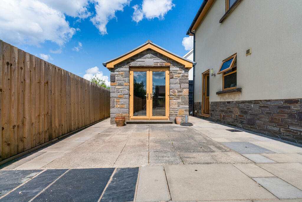 Additional image 23 of Moss Place, Aberdare