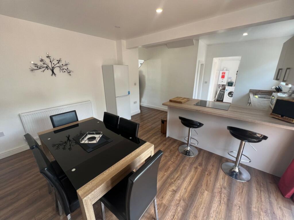 Additional image 4 of Glan Yr Afon Treorchy - Treorchy