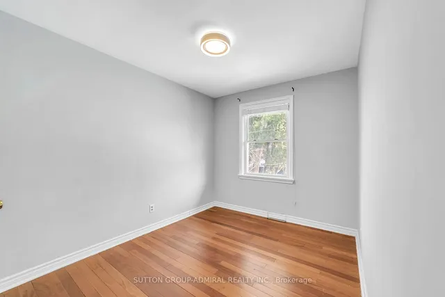 Additional image 33 of 1071 Willowdale Ave