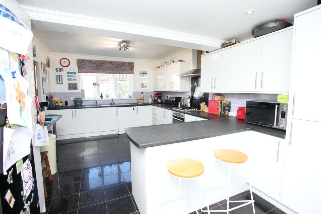 Additional image 15 of Westcourt, Gelliwion Road, Pontypridd CF37 1QD
