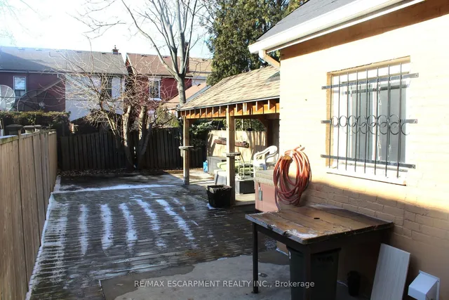 Additional image 33 of 29 Oxford St