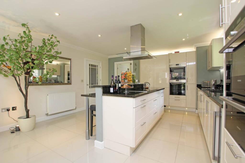 Additional image 13 of The Combe, Eastbourne, BN20 9DB