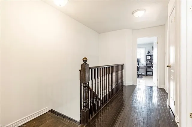 Additional image 22 of 32 Forest Valley Cres